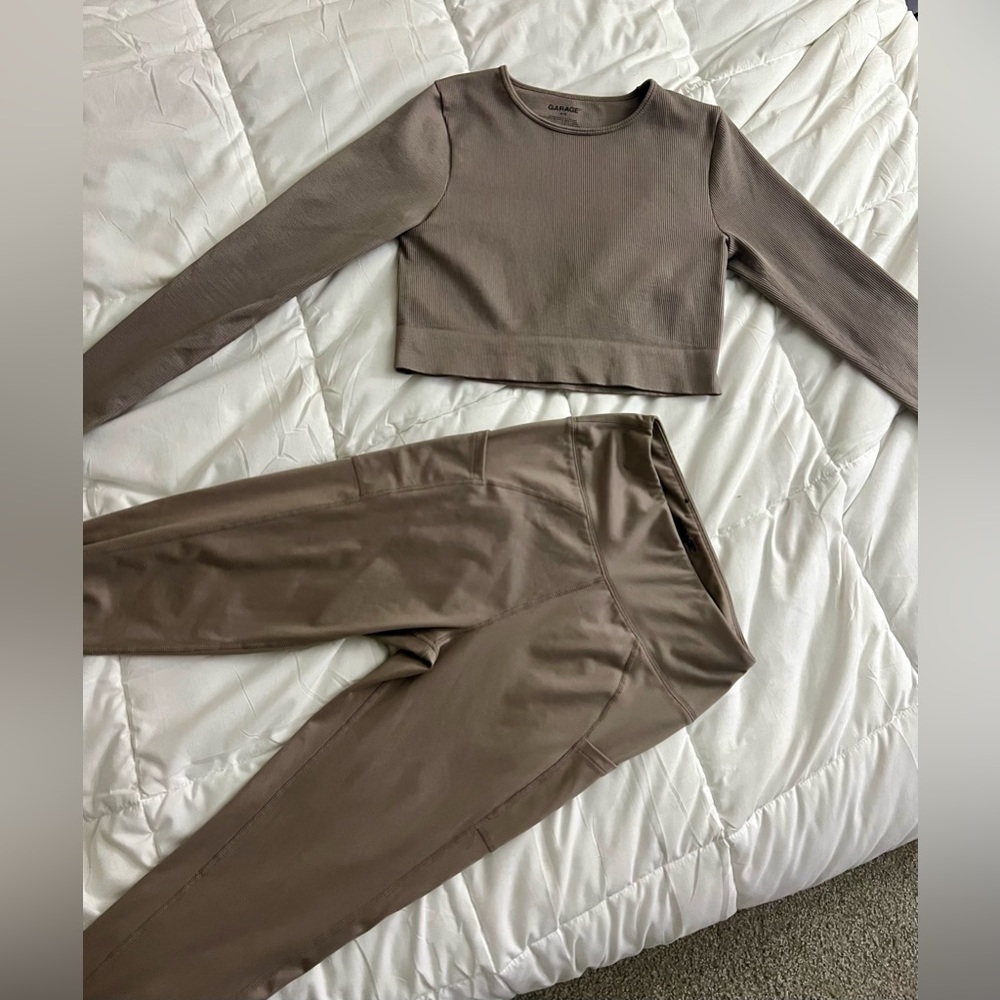 LIKE NEW Garage work out set